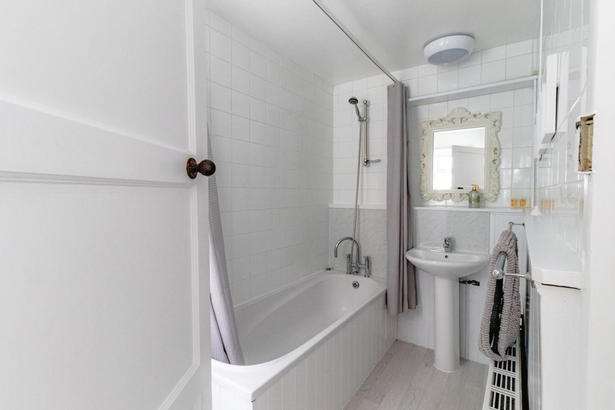 Fabulous, Vibrant, Town House, Central Bath Road Cheltenham Ngoại thất bức ảnh